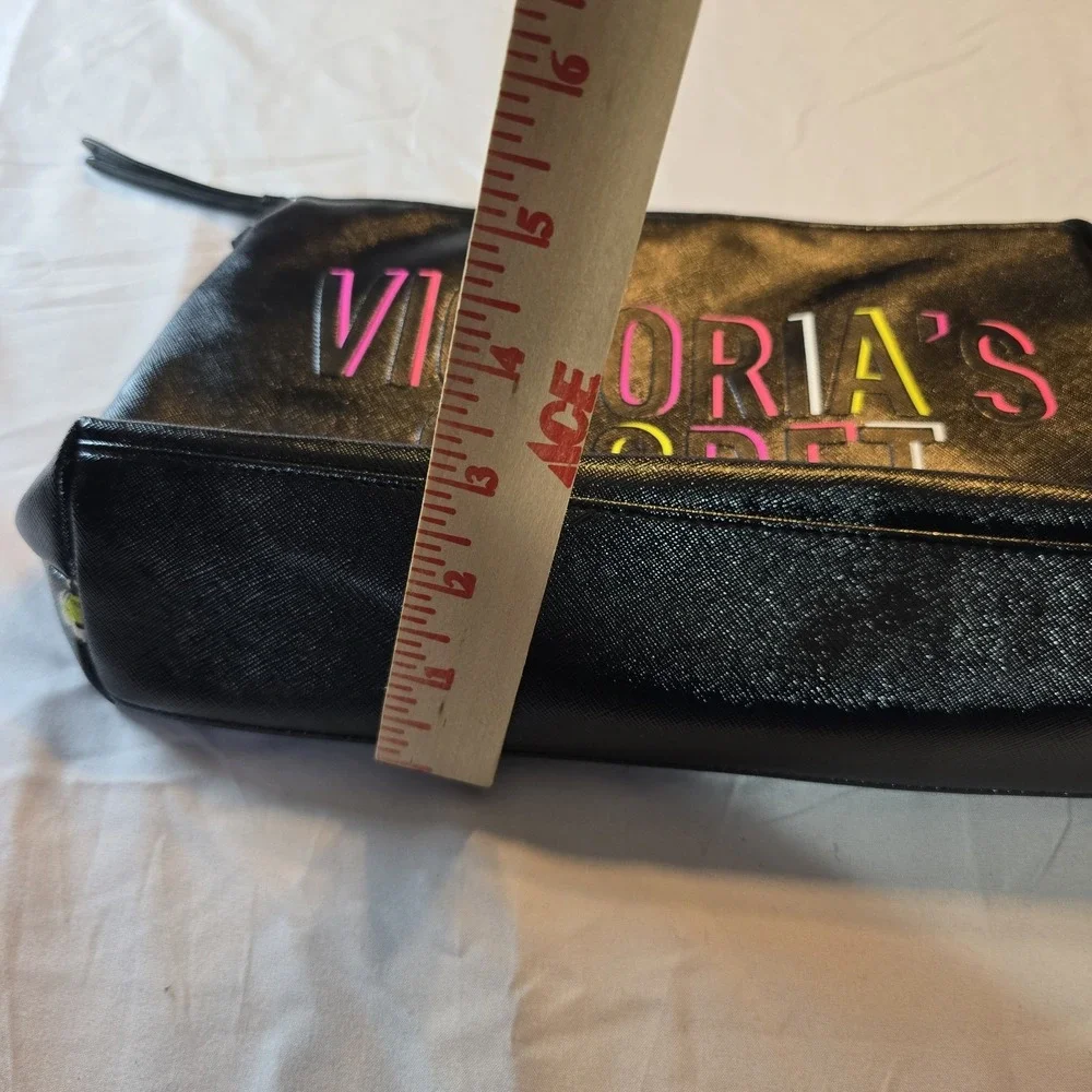 Victoria's‎ Secret black make up cosmetics bag